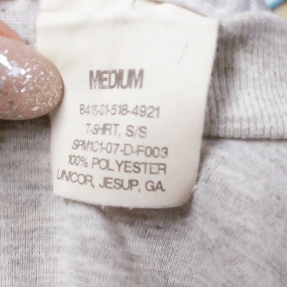 US Military US Air Force Womens size Medium Shirt Work Out - Picture 2 of 4